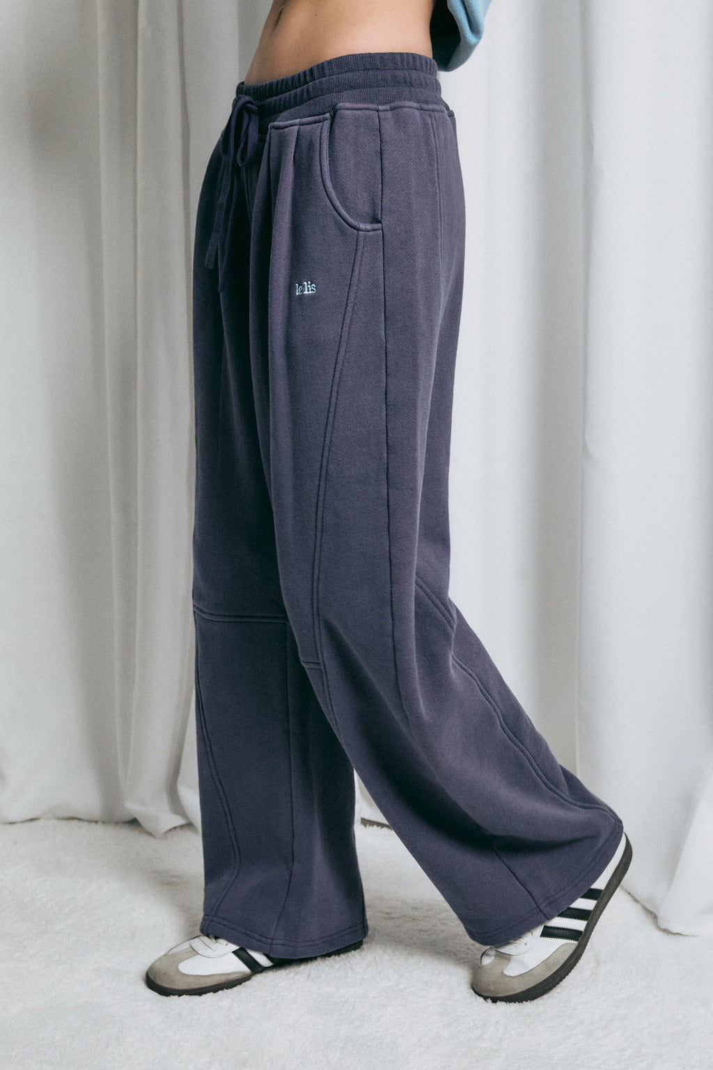 On Mute Sweatpants